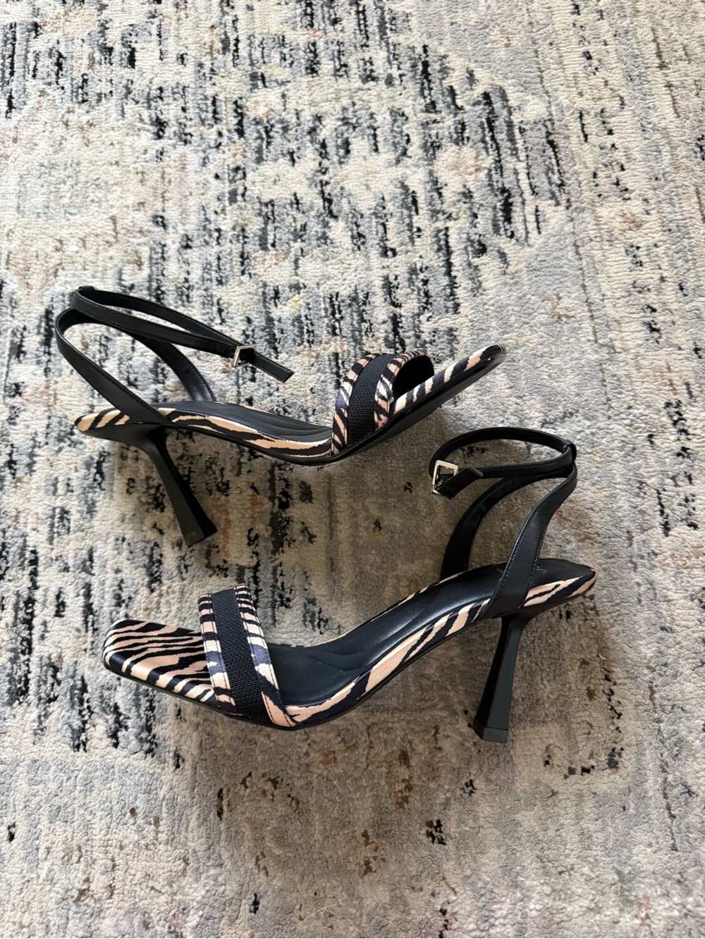 Cosy Island zebra animal print heels 7.5